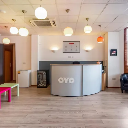 Oyo Arinza Hotel 3*