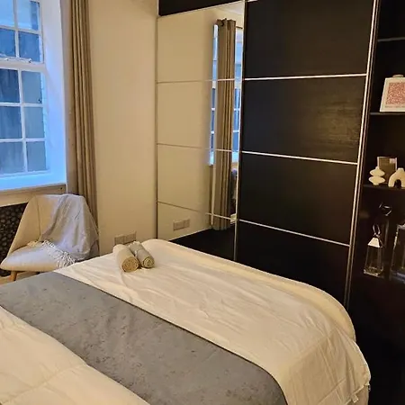 Apartment Estatesmen Park Lane Marble Arch