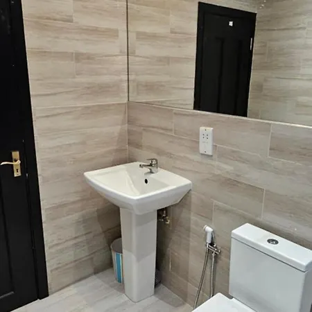 Estatesmen Park Lane Marble Arch Apartment *