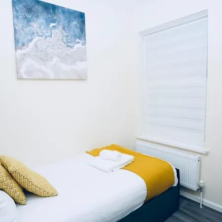 Holiday home Corporate Canary Wharf Free Parking London