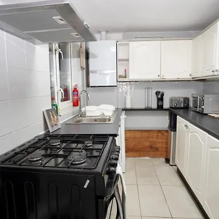 Corporate Canary Wharf Free Parking Holiday home *