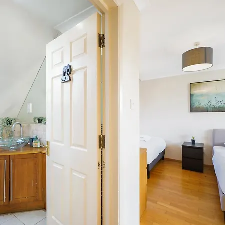 Appartamento Spacious 3 Story House In Fulham Broadway Londra
