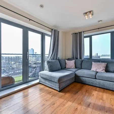 Sunset Heights Bright 2br With Views And Free Parking * London
