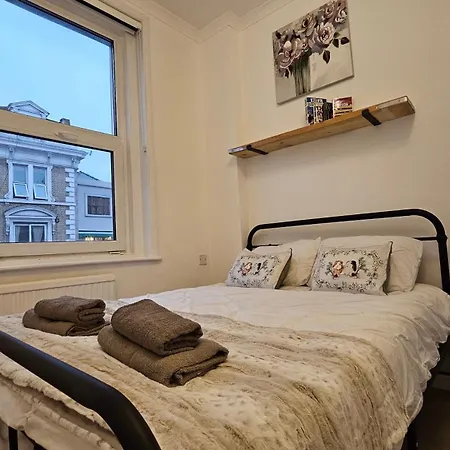 Bros Hotel 3*
