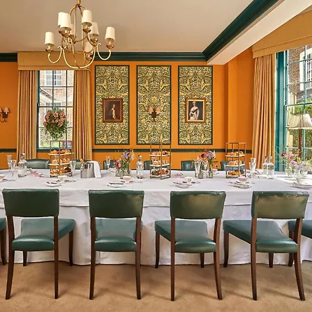 Richmond Hill Hotel