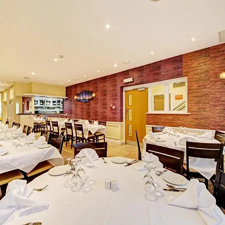 Oyo Bostons Manor Hotel, Hanwell London Greenford (Greater London)