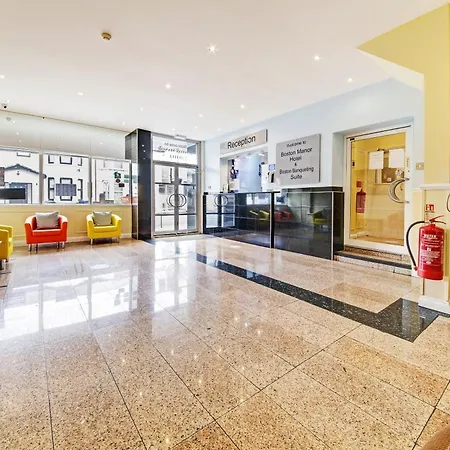 Oyo Bostons Manor Hotel, Hanwell London Hotel 3*
