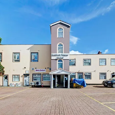 Hotel Oyo Bostons Manor Hotel, Hanwell London 3*