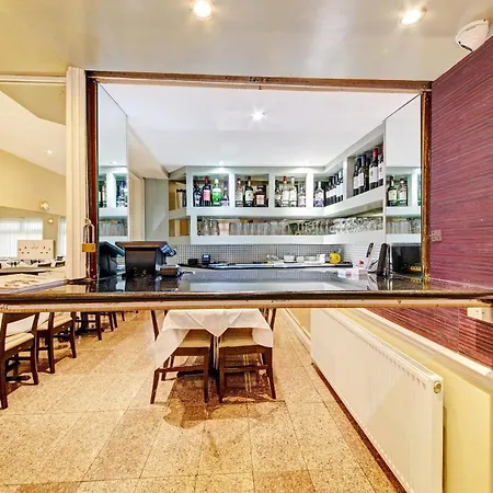 Oyo Bostons Manor Hotel, Hanwell London Hotel Greenford (Greater London)