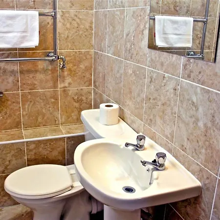 Golders 3* London