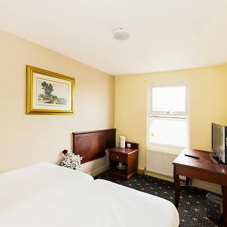 Hotel Old Oak Tree 2*