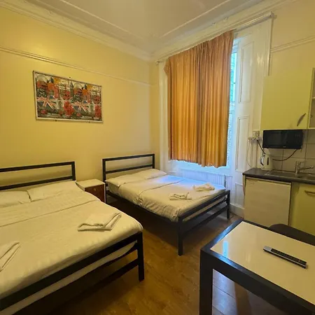 Anwar House 2*