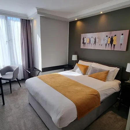 Hotel Lancaster Hall 3*