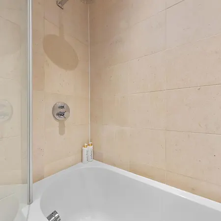 Designer Victorian Flat With Large Terrace * Londres
