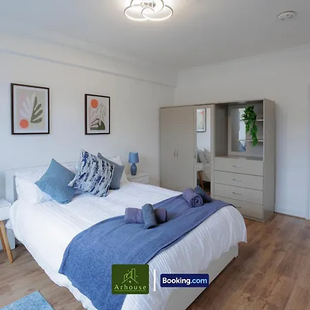 2 Bedroom By Arhouse Short Lets & Serviced Highbury With Free Wifi Apartment