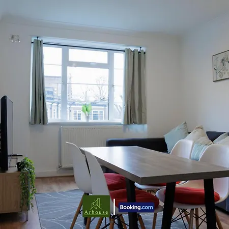 2 Bedroom By Arhouse Short Lets & Serviced Highbury With Free Wifi * London