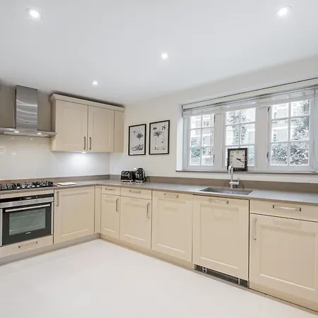 Apartment Luxury 3-Bedroom Stay In Belgravia With Private Parking And Ac