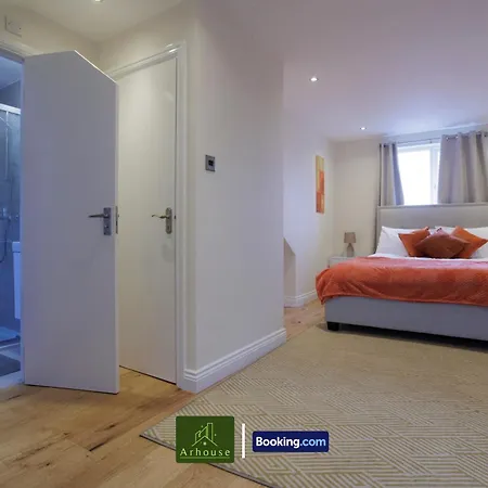 3 Bedroom By Arhouse Short Lets & Serviced Kensal Rise With Free Wifi & Free Parking Apartment London