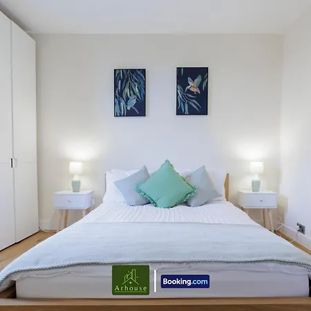 Apartment 3 Bedroom By Arhouse Short Lets & Serviced Kensal Rise With Free Wifi & Free Parking *