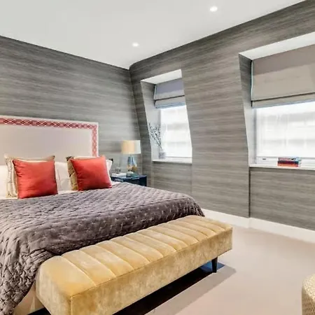 Appartement 4 Bedrooms Of Comfort And Style In *