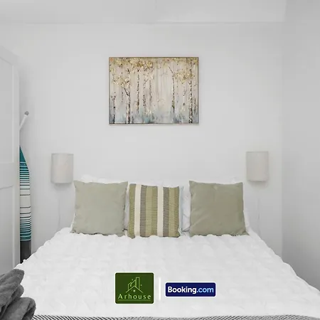 Two Bedroom By Arhouse Short Lets & Serviced Clapham With Free Wifi 公寓