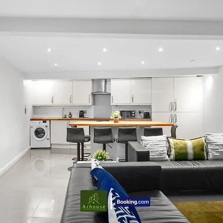 Two Bedroom By Arhouse Short Lets & Serviced Clapham With Free Wifi 公寓