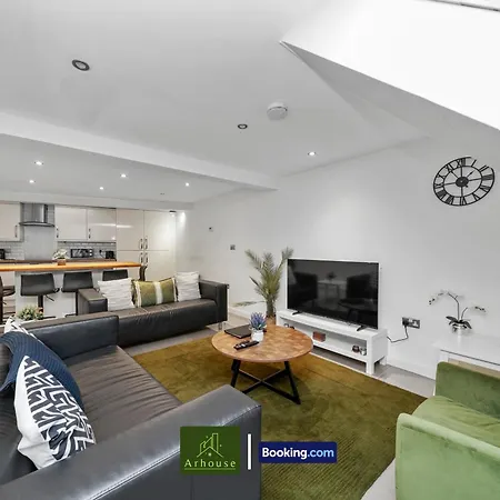 Two Bedroom By Arhouse Short Lets & Serviced Clapham With Free Wifi * 伦敦