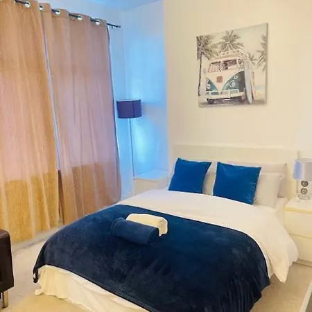 Homestay The Riverside Haven