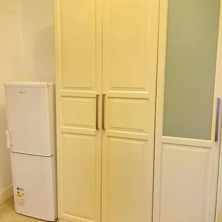 Homestay The Riverside Haven London