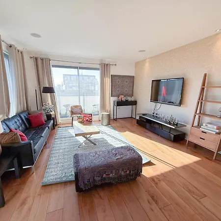 Ample 3-bedroom Flat With Lift In Kings Cross, Islington *