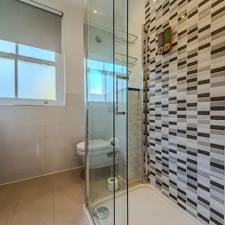 Soho - Piccadilly Circus Modern One Bedroom Flat Apartment London