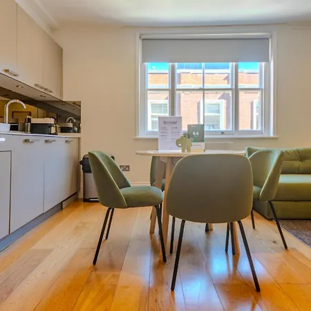 Soho - Piccadilly Circus Modern One Bedroom Flat Apartment