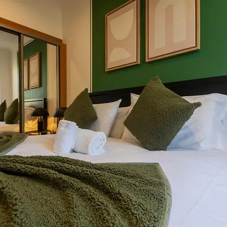 Soho - Piccadilly Circus Modern One Bedroom Flat London