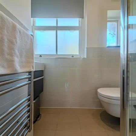 Soho - Piccadilly Circus Modern One Bedroom Flat * London