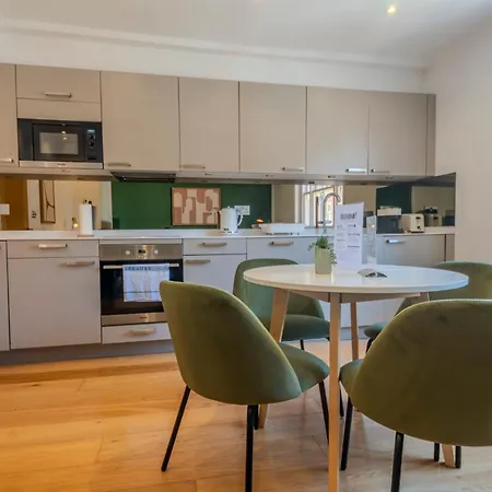 Soho - Piccadilly Circus Modern One Bedroom Flat Apartment London