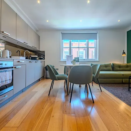 Apartment Soho - Piccadilly Circus Modern One Bedroom Flat *
