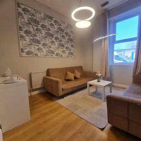 A1-1 Bed Ground Floor Flat In Elephant Castle Apartment