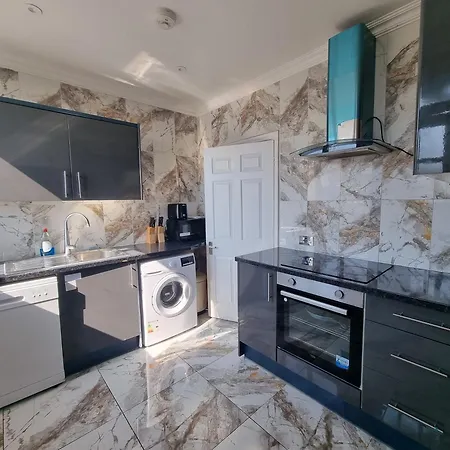 4th Flr Fantastic 3 Bedroom Flat In W2-g15 * London