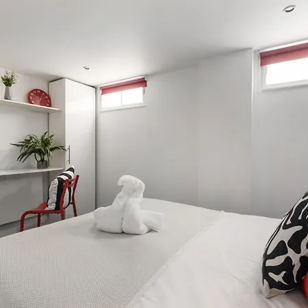 Bright & Cosy 2 Bedroom With Garden In Londres