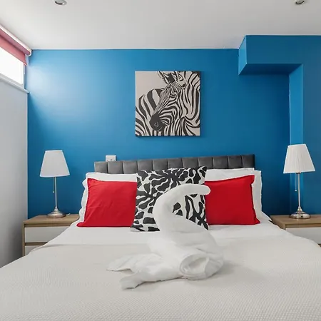 Apartamento Bright & Cosy 2 Bedroom With Garden In *