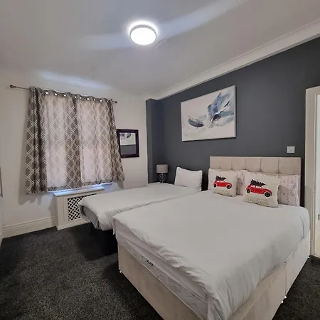 Apartment 4th Flr Fantastic 3 Bedroom Flat In W2-g15
