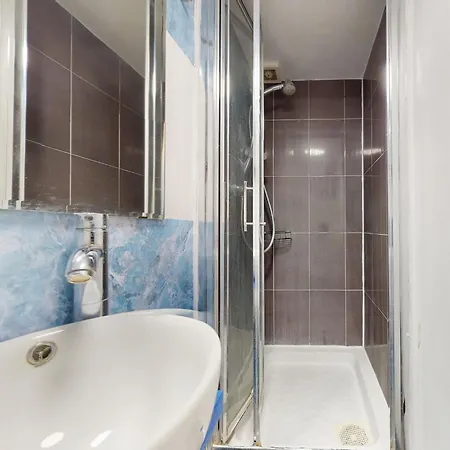 Charring Cross London, Prime Location Homestay *