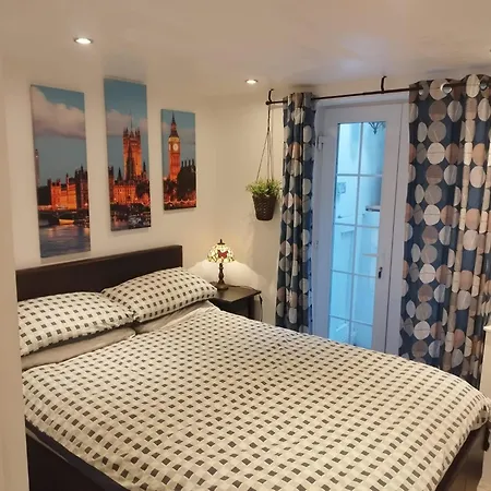 No 5 Apartment London