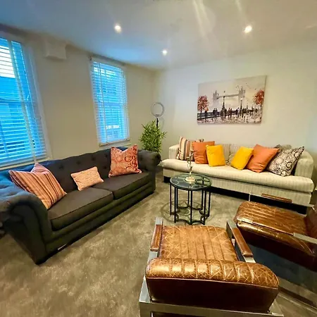 1 Bedroom Flat In Knightsbridge