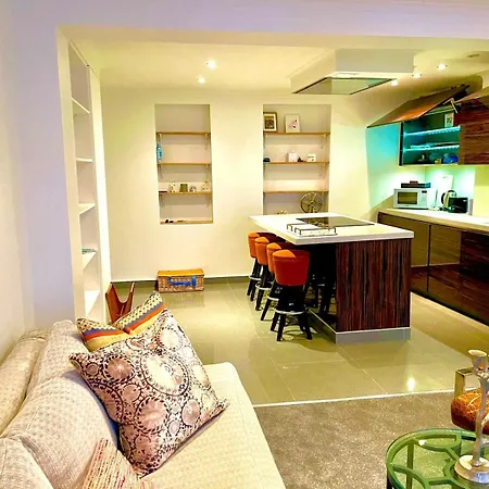 1 Bedroom Flat In Knightsbridge Apartment London