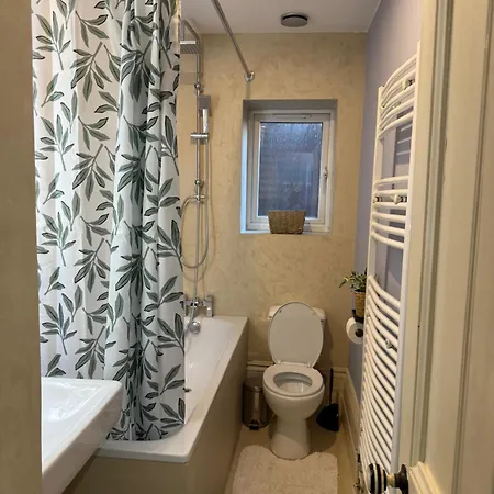 Apartment Amanah - 2 Bed Iconic Abbey Road Zone 2 London