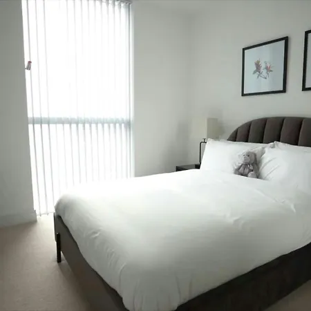 Canary Wharf - Luxury With Skyline View Apartment London