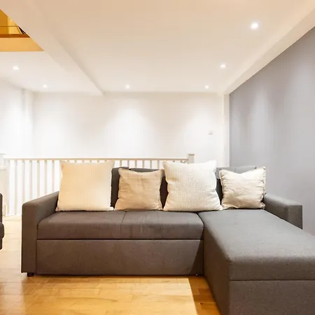 Charming Retreat In * London