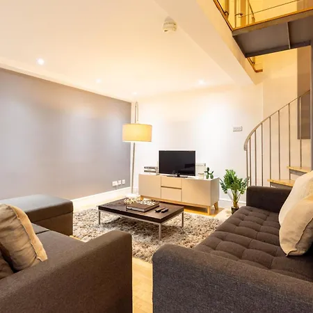 Charming Retreat In London