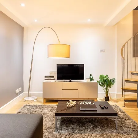 Charming Retreat In Apartment